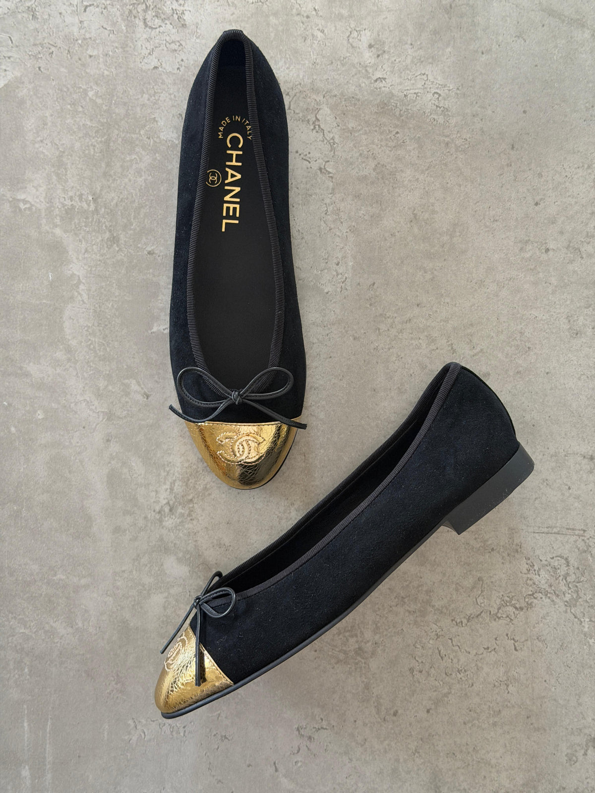 Chanel Black/Gold Leather CC Cap Toe Bow Ballet