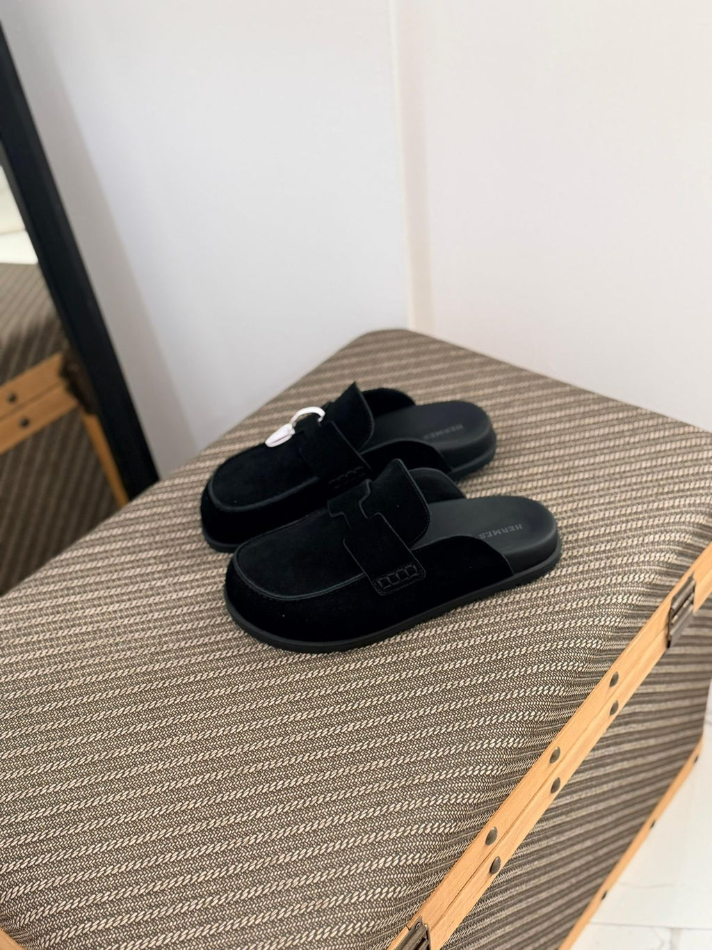 Hermes Mules Go