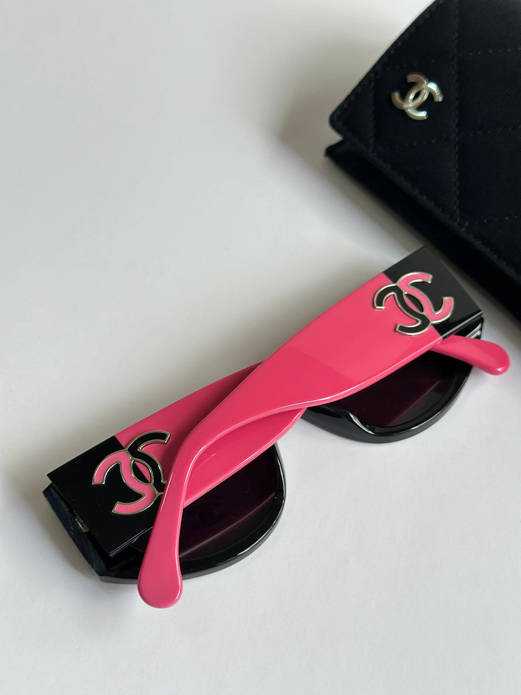 CHANEL Oval Sunglasses
