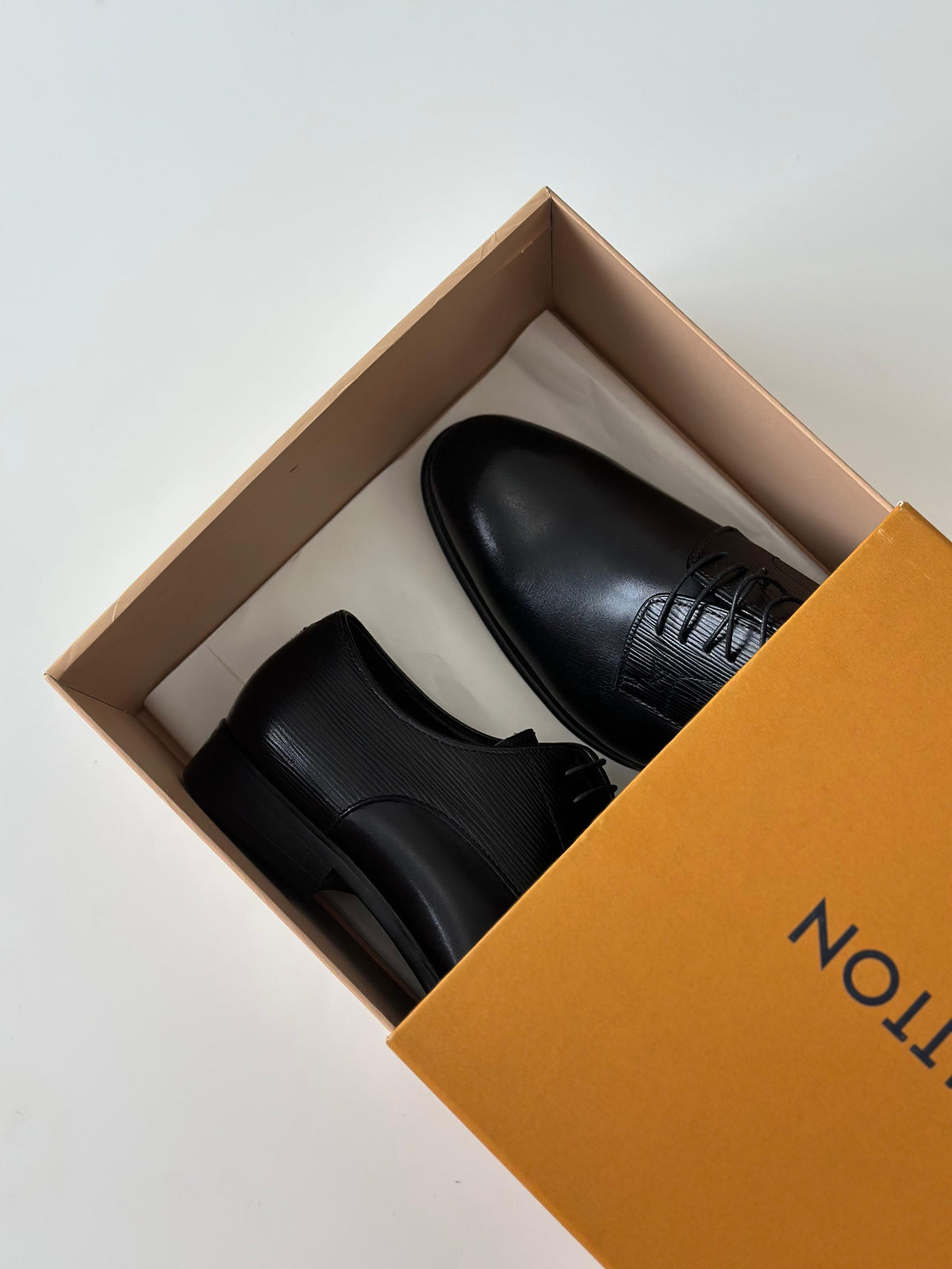 Louis Vuitton Black Leather Haussmann Derby