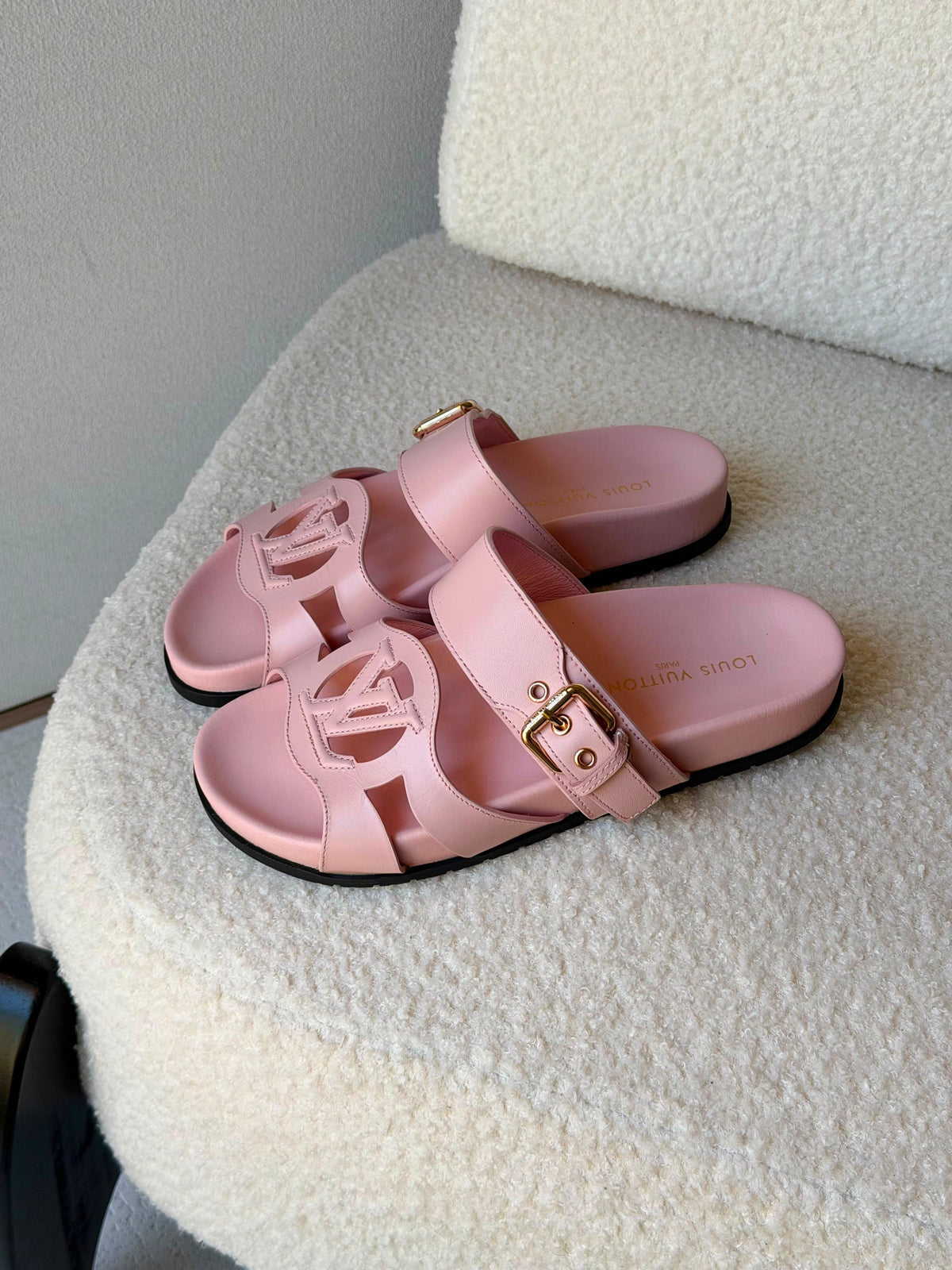 LV Isola Comfort Sandal