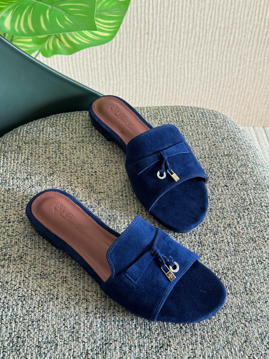 Loro Paina Sandals