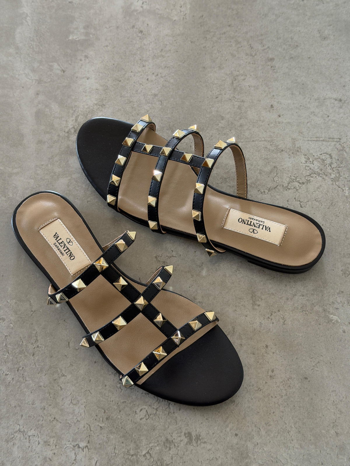 Valentino Garavani Rockstud flat sandals