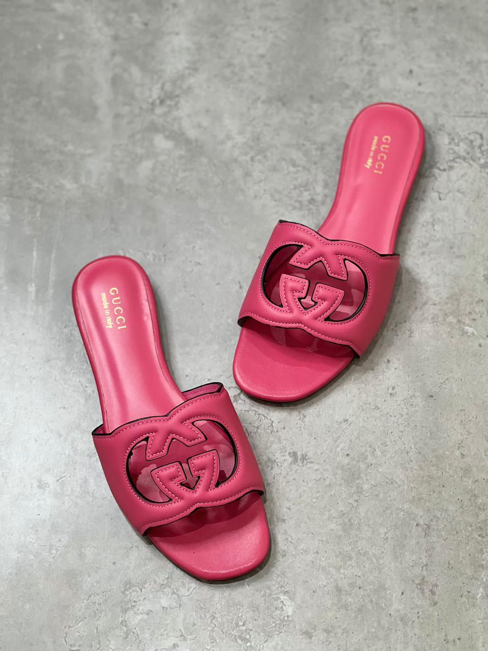 Gucci Interlocking Slide