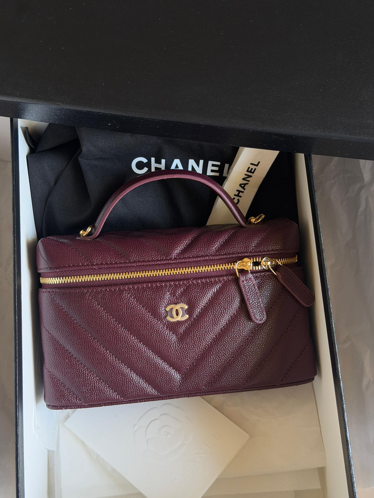 Chanel vanity bag with chain