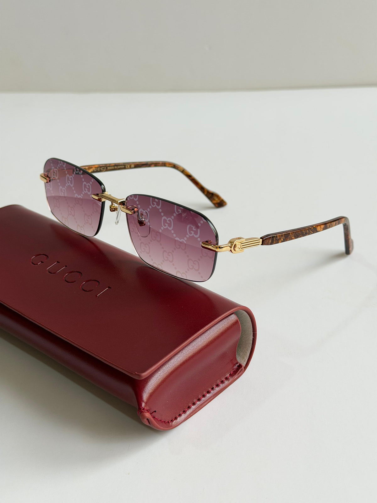 Gucci rectangle-frame Sunglasses